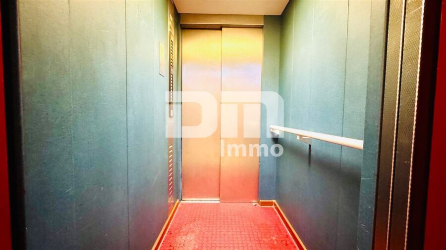 Kompaktes Apartment in gepflegter uninaher zentraler Wohnanlage mit Fahrstuhl und Kellerraum - Fahrstuhl